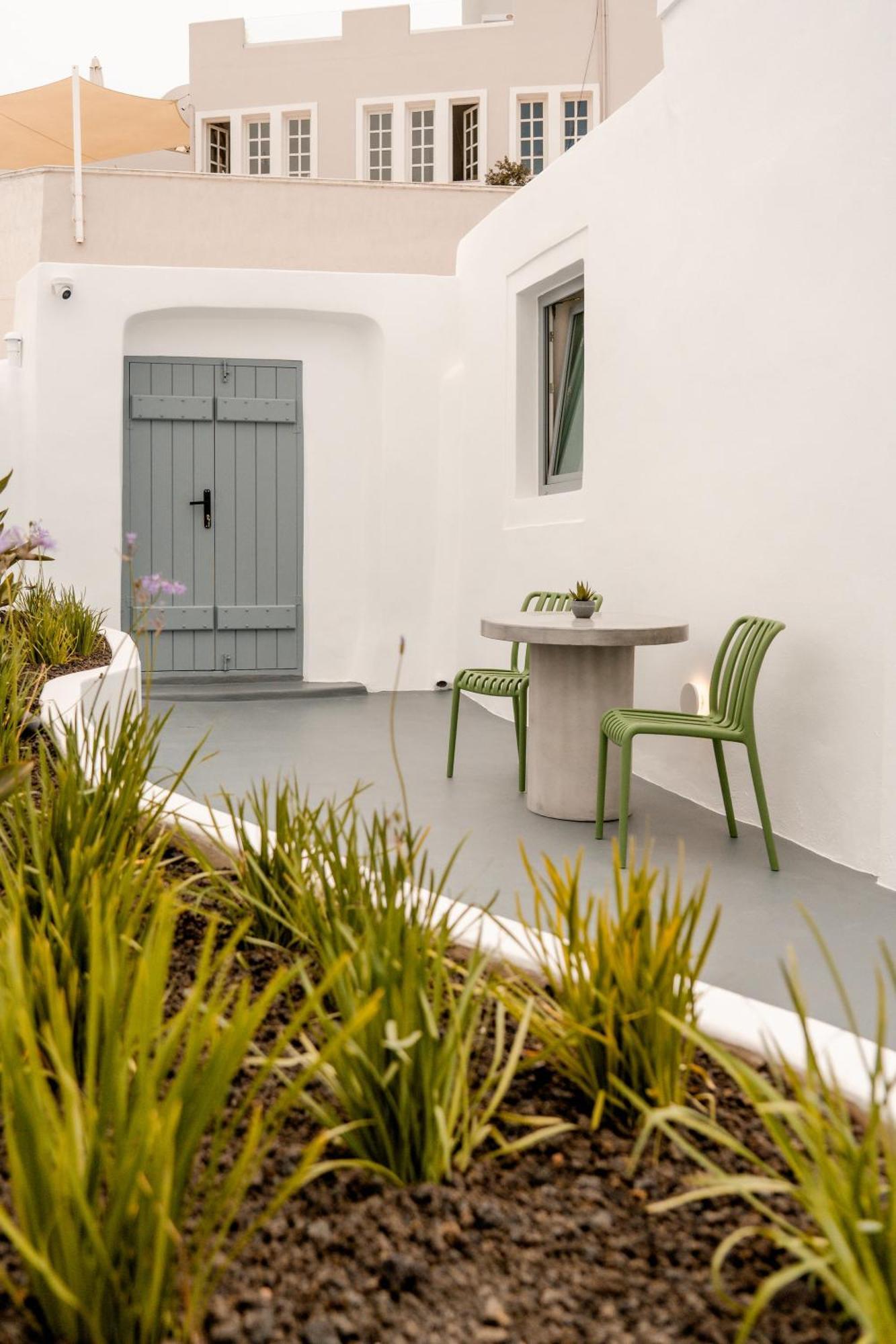 Villa Karterados Suites Apartment