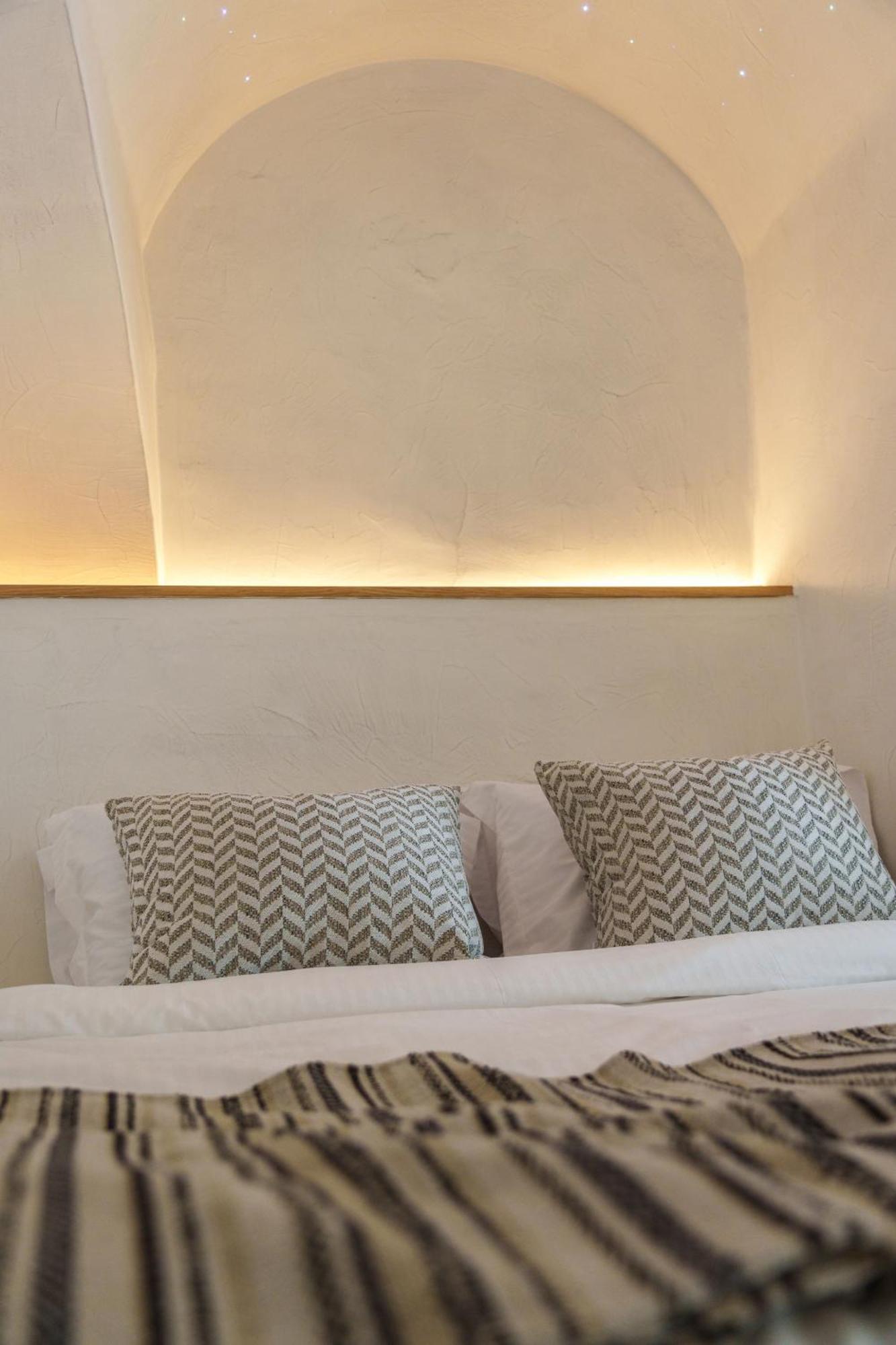 Villa Karterados Suites *