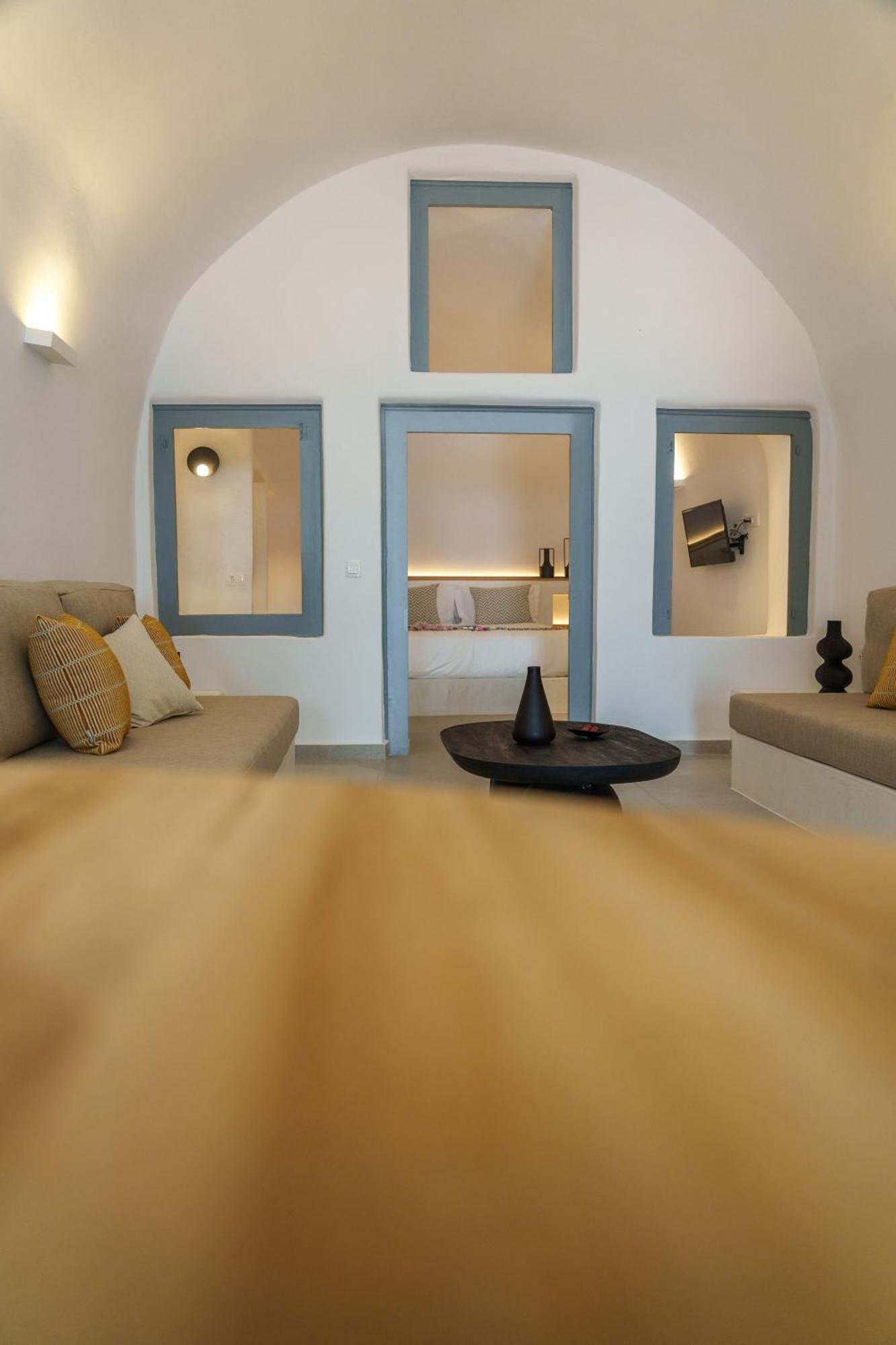 Villa Karterados Suites